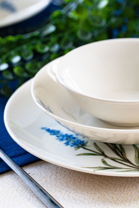 Hermia Lavanta Juego de Cena de Porcelana de 18 Piezas en Blanco, Azul y Verde